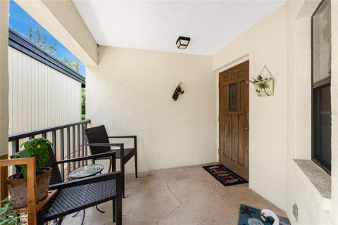 Condo in Englewood, Florida, 2 bedrooms  № 2216905 - photo 3