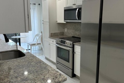 Купить кондоминиум в Бока-Ратон, Флорида 3 комнаты, 132.48м2, № 2084028 - фото 3