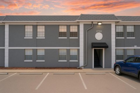 Condominio en venta en Orlando, Florida, 2 dormitorios, 92.44 m2 № 1800578 - foto 1