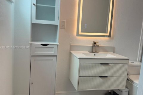 Снять в аренду виллу или дом в Мирамар, Флорида 3 спальни, 139.45м2, № 1991003 - фото 21