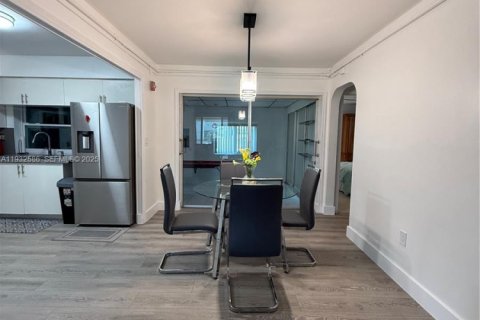 Снять в аренду виллу или дом в Мирамар, Флорида 3 спальни, 139.45м2, № 1991003 - фото 8