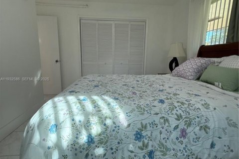 Снять в аренду виллу или дом в Мирамар, Флорида 3 спальни, 139.45м2, № 1991003 - фото 10