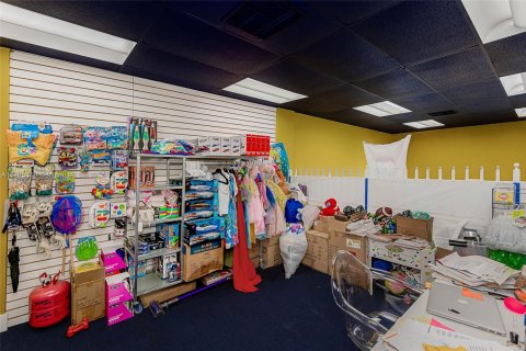 Commercial property in Key Biscayne, Florida № 1710296 - photo 23