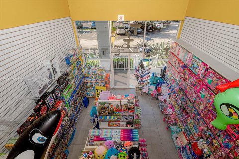 Commercial property in Key Biscayne, Florida № 1710296 - photo 30