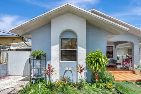Immobilier commercial à vendre à Miami Gardens, Floride: 161.93 m2 № 2076385 - photo 6