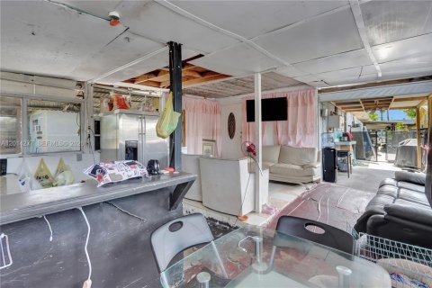 Immobilier commercial à vendre à Miami Gardens, Floride: 161.93 m2 № 2076385 - photo 26