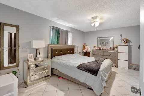 Immobilier commercial à vendre à Miami Gardens, Floride: 161.93 m2 № 2076385 - photo 14