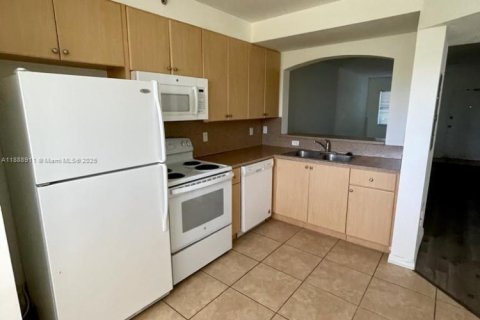 Снять в аренду кондоминиум в Катлер-Бей, Флорида 2 спальни, № 1941061 - фото 4