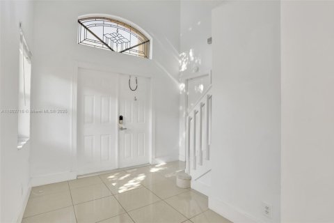 House in Margate, Florida 4 bedrooms, 196.3 sq.m. № 1741434 - photo 5