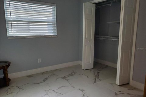 House in Tampa, Florida 6 bedrooms, 192.87 sq.m. № 1820617 - photo 15