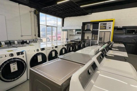 Immobilier commercial à vendre à Miami, Floride № 2001736 - photo 5