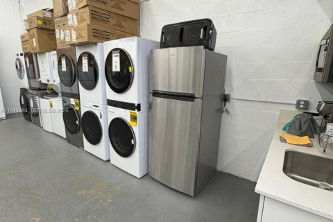 Immobilier commercial à vendre à Miami, Floride № 2001736 - photo 7