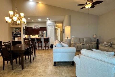 House in Polk City, Florida 3 bedrooms, 145.76 sq.m. № 1565014 - photo 8