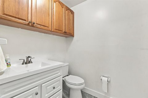 Villa ou maison à vendre à Brandon, Floride: 4 chambres, 226.03 m2 № 2418553 - photo 27