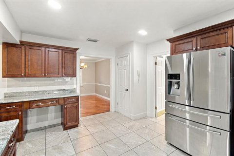 Villa ou maison à vendre à Brandon, Floride: 4 chambres, 226.03 m2 № 2418553 - photo 24