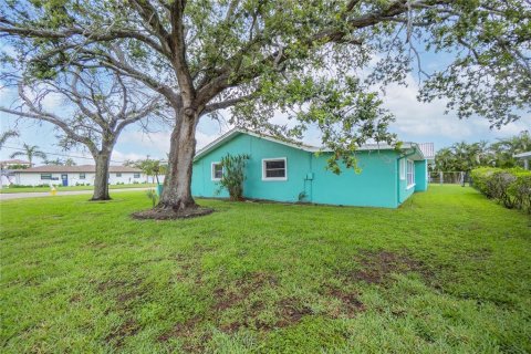 Casa en venta en Treasure Island, Florida, 3 dormitorios, 180.14 m2 № 1834913 - foto 30