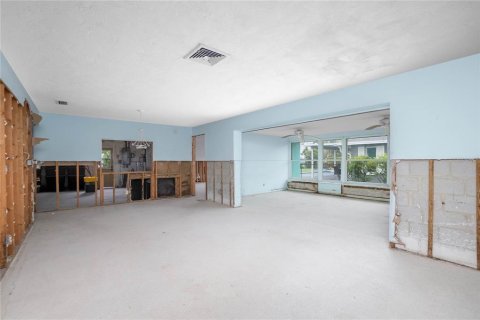 Casa en venta en Treasure Island, Florida, 3 dormitorios, 180.14 m2 № 1834913 - foto 9
