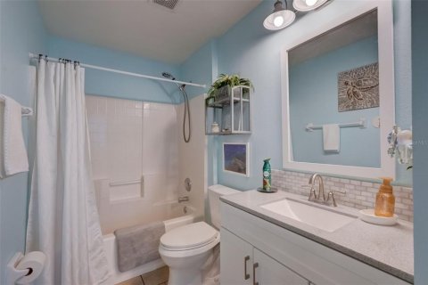 House in Leesburg, Florida 3 bedrooms, 167.69 sq.m. № 1838936 - photo 11