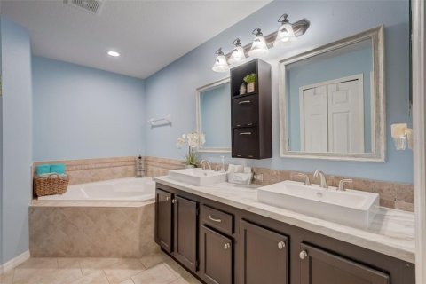 House in Leesburg, Florida 3 bedrooms, 167.69 sq.m. № 1838936 - photo 7