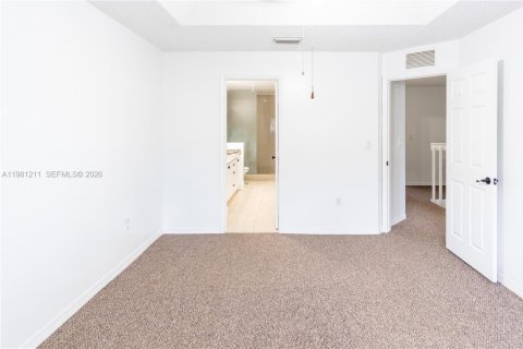 Touwnhouse à louer à Homestead, Floride: 4 chambres, 171.5 m2 № 2045393 - photo 14