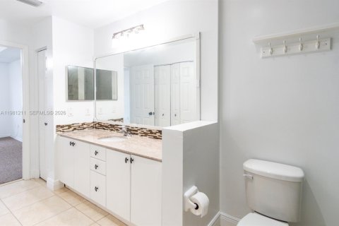 Touwnhouse à louer à Homestead, Floride: 4 chambres, 171.5 m2 № 2045393 - photo 15