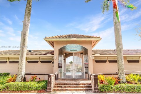 Touwnhouse à louer à Homestead, Floride: 4 chambres, 171.5 m2 № 2045393 - photo 24