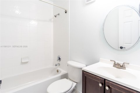 Touwnhouse à louer à Homestead, Floride: 4 chambres, 171.5 m2 № 2045393 - photo 30