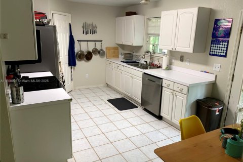 Casa en venta en DeLand, Florida, 3 dormitorios, 136.75 m2 № 1977606 - foto 15