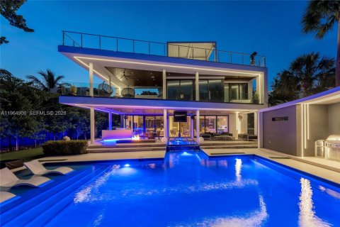 Villa ou maison à louer à Miami Beach, Floride: 5 chambres, 502.23 m2 № 2026185 - photo 3