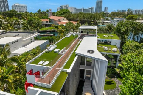 Villa ou maison à louer à Miami Beach, Floride: 5 chambres, 502.23 m2 № 2026185 - photo 20