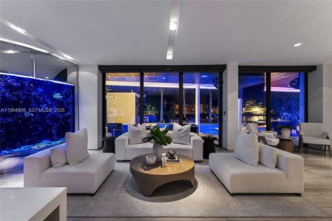 Villa ou maison à louer à Miami Beach, Floride: 5 chambres, 502.23 m2 № 2026185 - photo 27