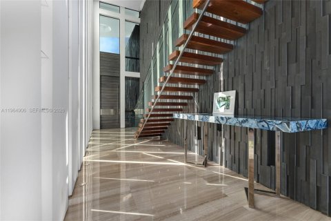 Villa ou maison à louer à Miami Beach, Floride: 5 chambres, 502.23 m2 № 2026185 - photo 23