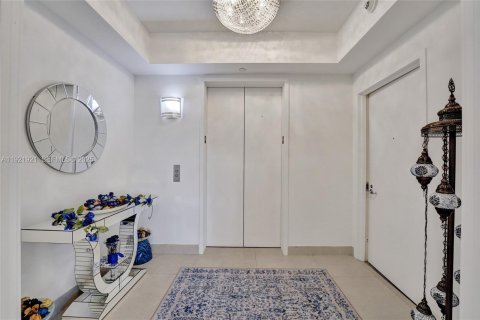 Condo in Aventura, Florida, 3 bedrooms № 1989276 - photo 7