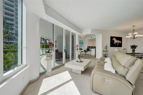 Condo in Aventura, Florida, 3 bedrooms № 1989276 - photo 28