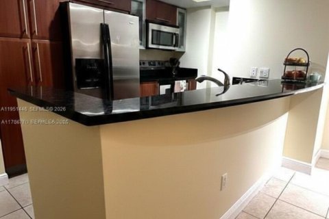 Condominio en venta en Miami, Florida, 1 dormitorio, 78.78 m2 № 2008539 - foto 6