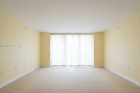 Condominio en venta en Miami, Florida, 1 dormitorio, 78.78 m2 № 2008539 - foto 8