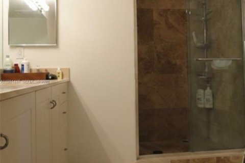 Condominio en venta en Miami, Florida, 1 dormitorio, 78.78 m2 № 2008539 - foto 13