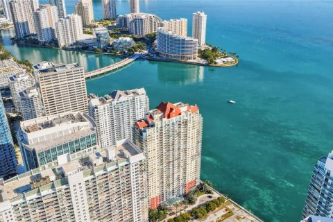 Condominio en venta en Miami, Florida, 2 dormitorios, 105.91 m2 № 1995830 - foto 2