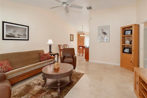 Villa ou maison à louer à Clearwater, Floride: 2 chambres, 102.19 m2 № 2419884 - photo 3