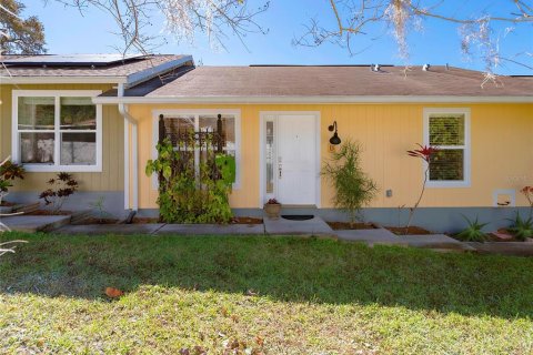 Villa ou maison à Clearwater, Floride 2 chambres, 102.19 m2 № 2419884
