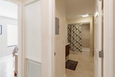 Villa ou maison à louer à Clearwater, Floride: 2 chambres, 102.19 m2 № 2419884 - photo 22