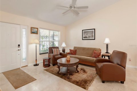 Villa ou maison à louer à Clearwater, Floride: 2 chambres, 102.19 m2 № 2419884 - photo 4