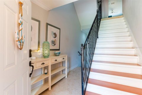 Townhouse in Indian Shores, Florida 3 bedrooms, 266.91 sq.m. № 2092157 - photo 12