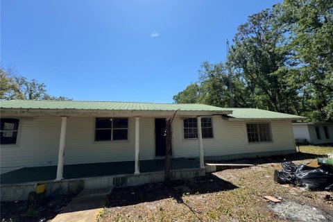 House in Live Oak, Florida 5 bedrooms, 185.06 sq.m. № 1650859 - photo 2