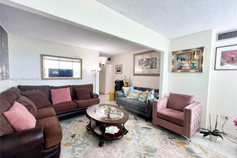 Купить кондоминиум в Майами-Бич, Флорида 1 спальня, 93.83м2, № 2012968 - фото 18