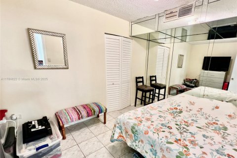 Купить кондоминиум в Майами-Бич, Флорида 1 спальня, 93.83м2, № 2012968 - фото 23