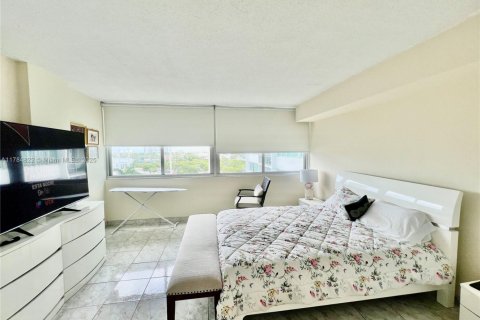 Купить кондоминиум в Майами-Бич, Флорида 1 спальня, 93.83м2, № 2012968 - фото 26