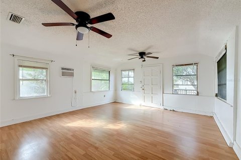 Casa en venta en Saint Petersburg, Florida, 1 dormitorio, 46.45 m2 № 2386253 - foto 5