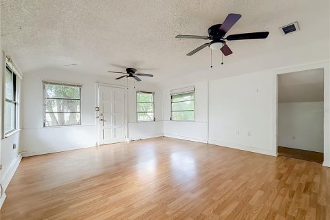 Casa en venta en Saint Petersburg, Florida, 1 dormitorio, 46.45 m2 № 2386253 - foto 6