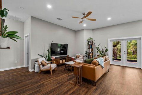 Casa en venta en Port Charlotte, Florida, 3 dormitorios, 145.76 m2 № 2414958 - foto 7